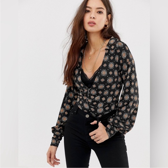 Free People Tops - FREE PEOPLE FLATTERING PARTY TOP BOHO WASHED BLACK PRINT LONG SLEEVE LIGHTWEIGHT